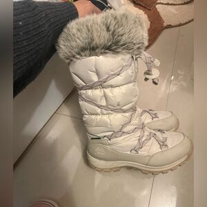 Timberland White and Gray Winter Boots